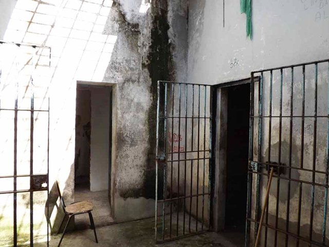 28out13-delegada-reforma-delegacia-4