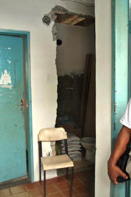 28out13-delegada-reforma-delegacia-5